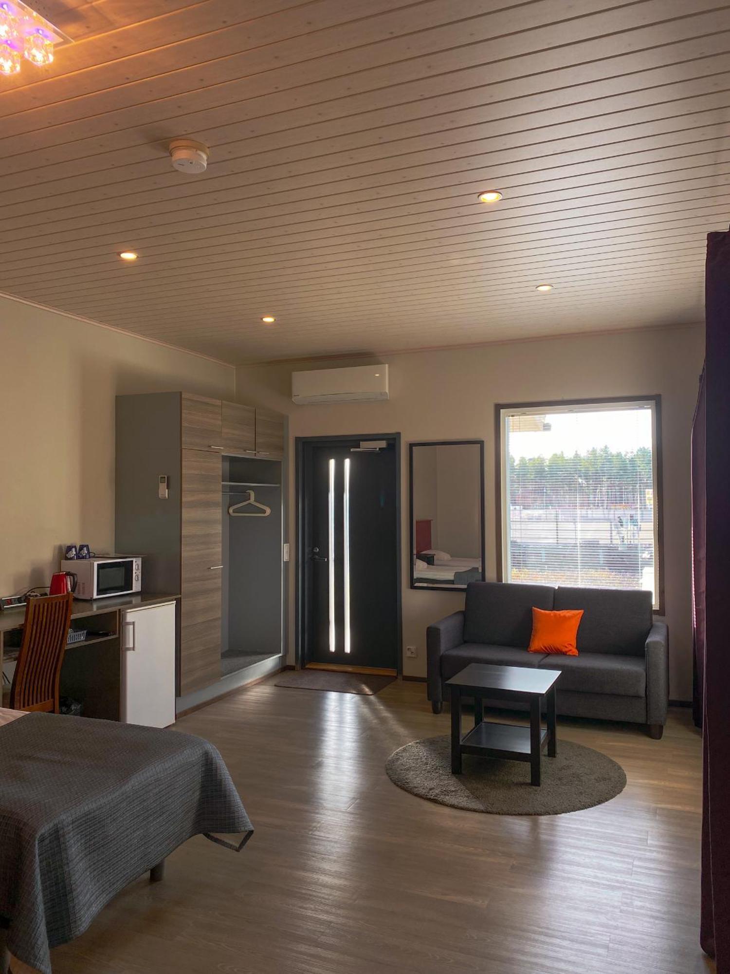 Safarimajoitus Hotel Kalajoki Værelse billede